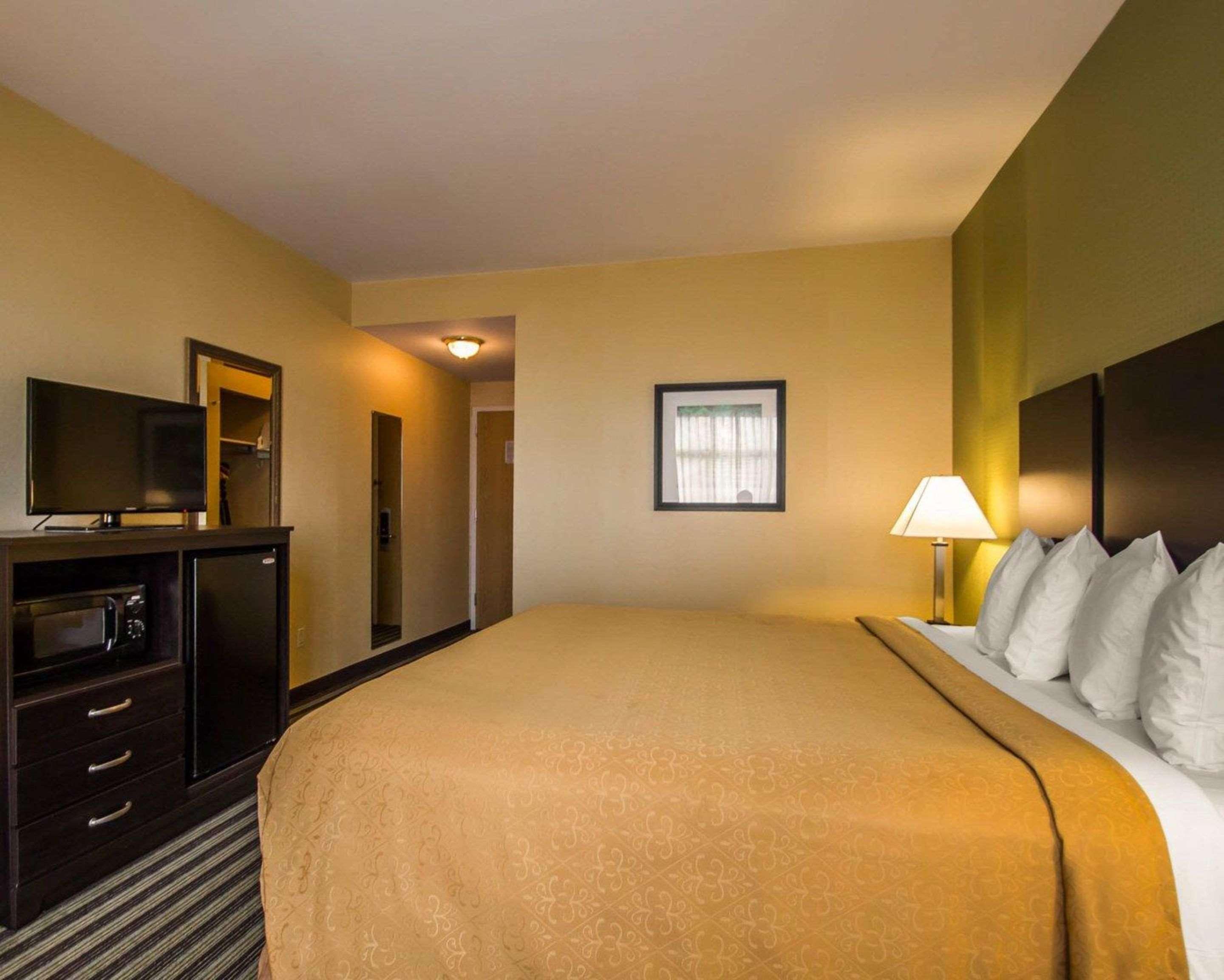 Quality Inn East Haven - New Haven Exterior foto