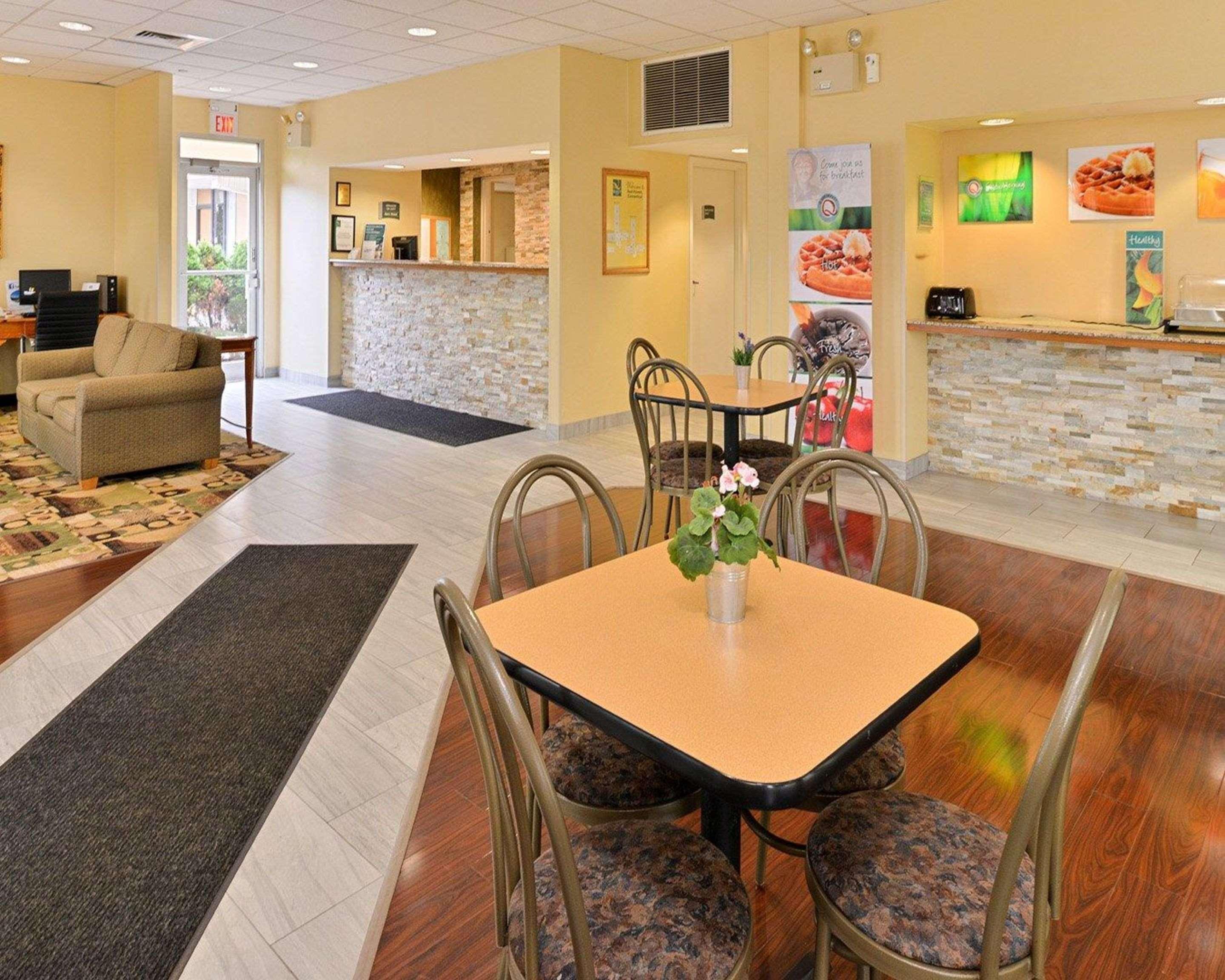 Quality Inn East Haven - New Haven Exterior foto